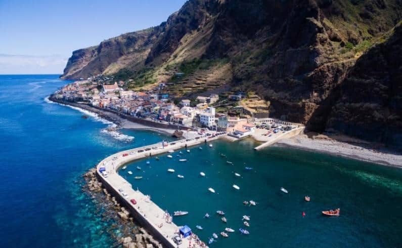 Guided tours of Madeira - Ponta do Prago and the west