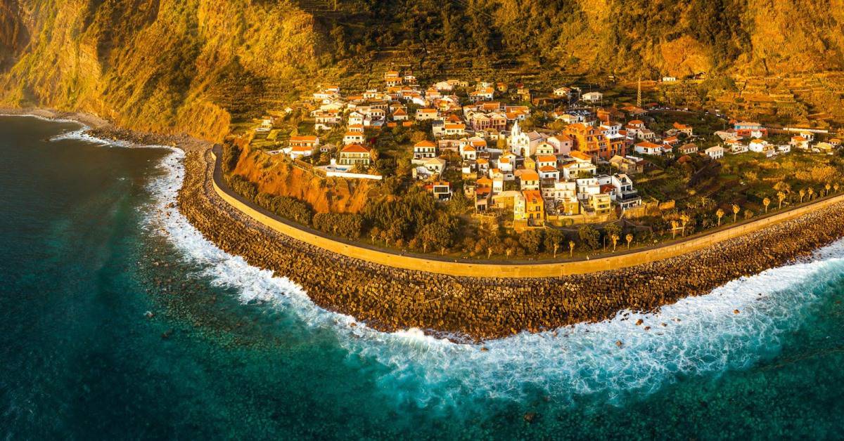 Guided tours of Madeira - Ponta do Prago and the west